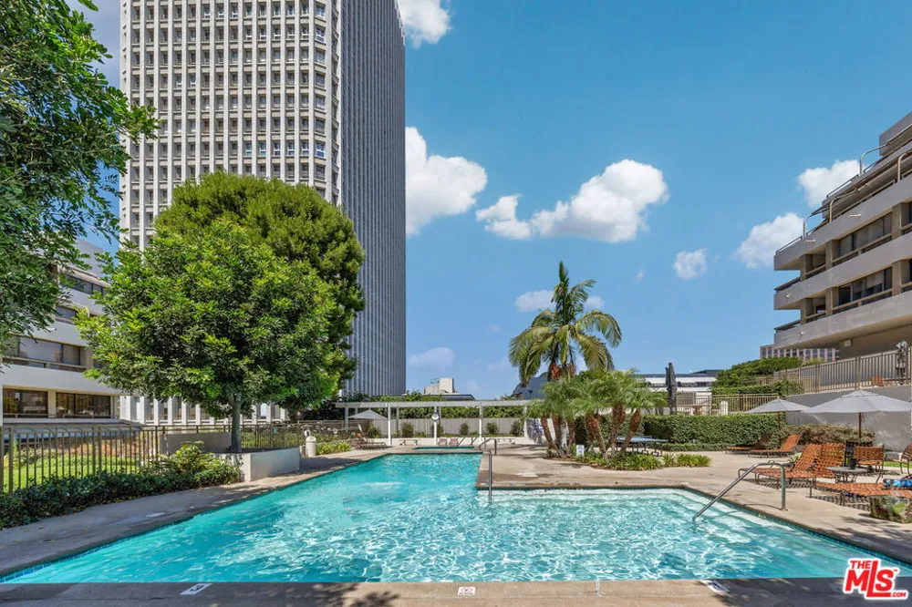 121 S Hope Street #429 Los Angeles, CA 90012