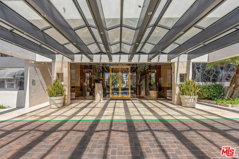 121 S Hope Street #429 Los Angeles, CA 90012