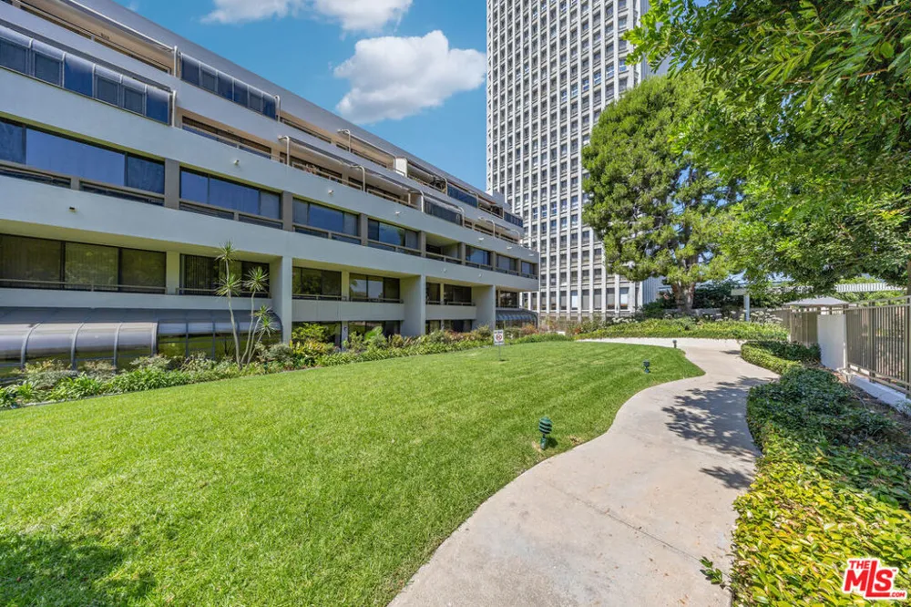 121 S Hope Street #429 Los Angeles, CA 90012