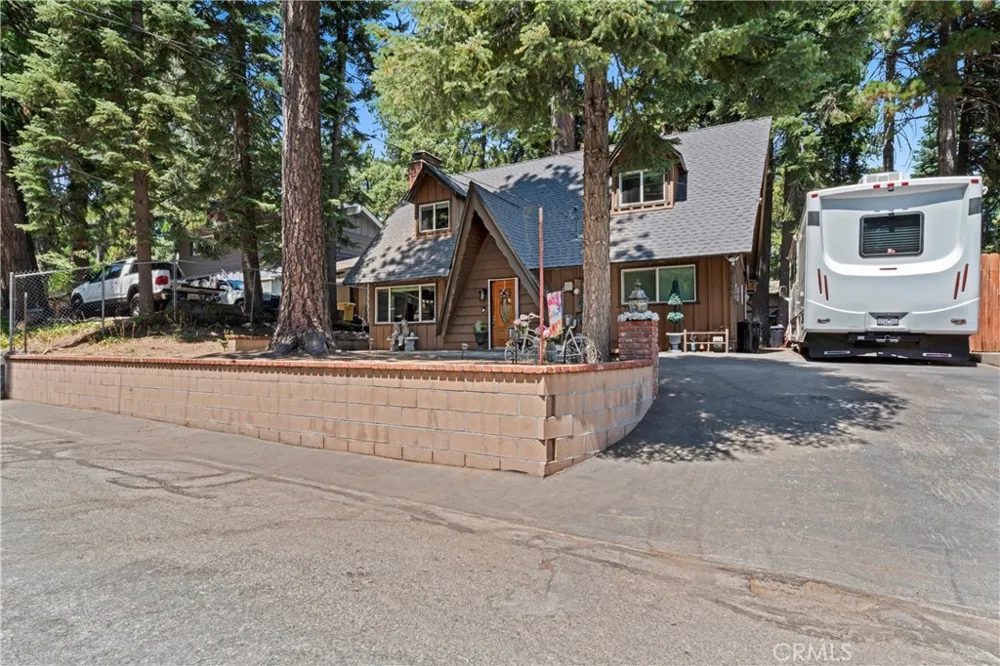 31466 Onacrest Drive Running Springs, CA 92382