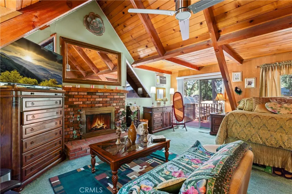 31466 Onacrest Drive Running Springs, CA 92382