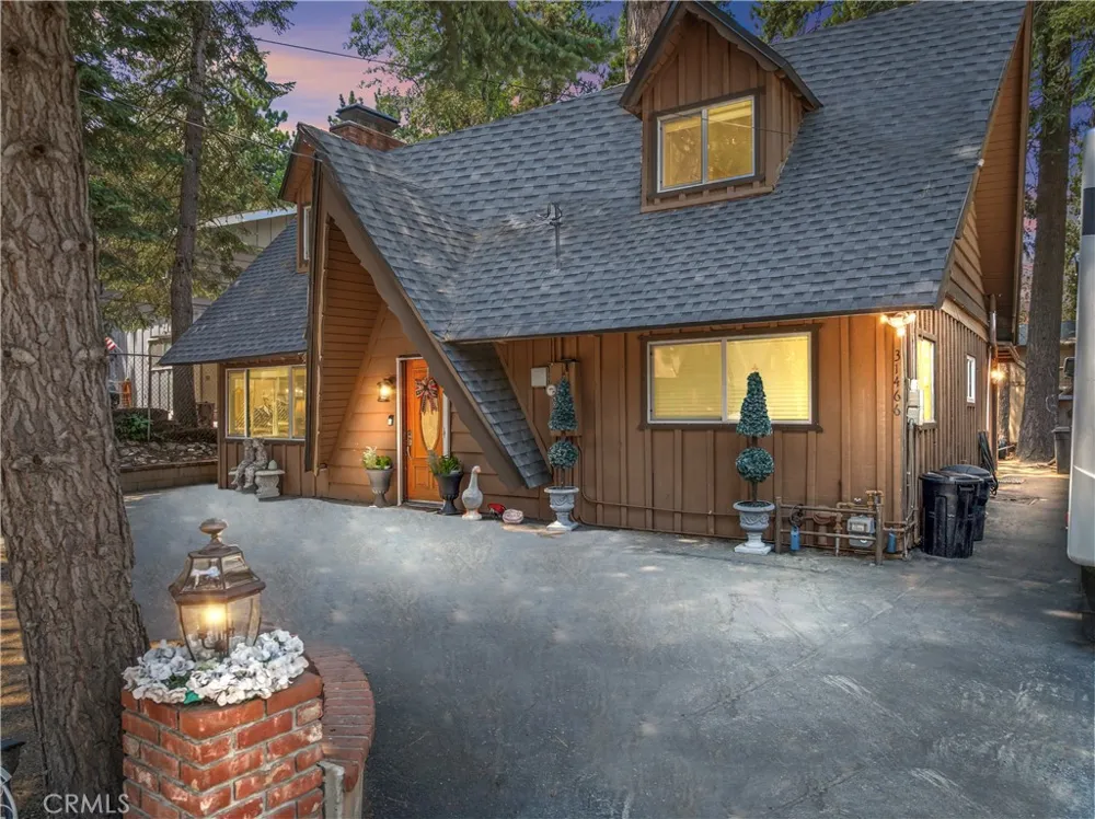 31466 Onacrest Drive Running Springs, CA 92382