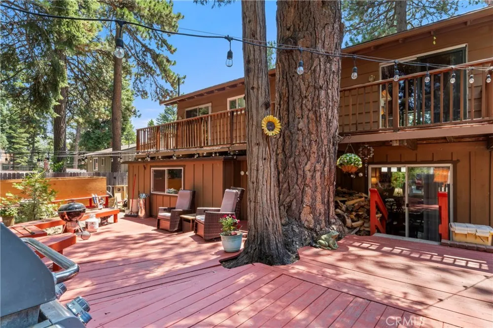 31466 Onacrest Drive Running Springs, CA 92382