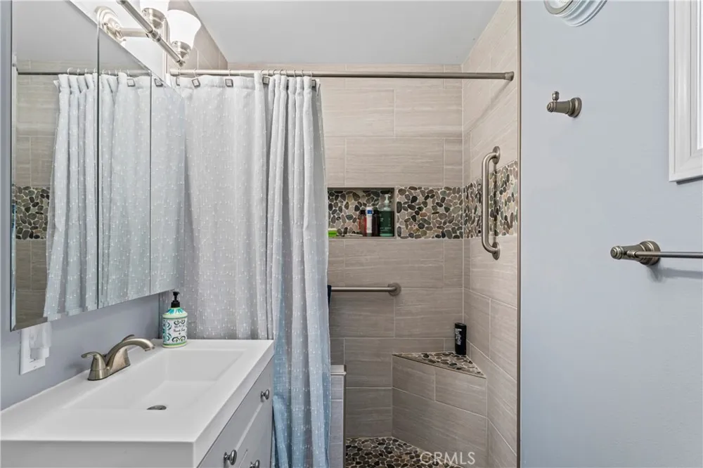 31466 Onacrest Drive Running Springs, CA 92382