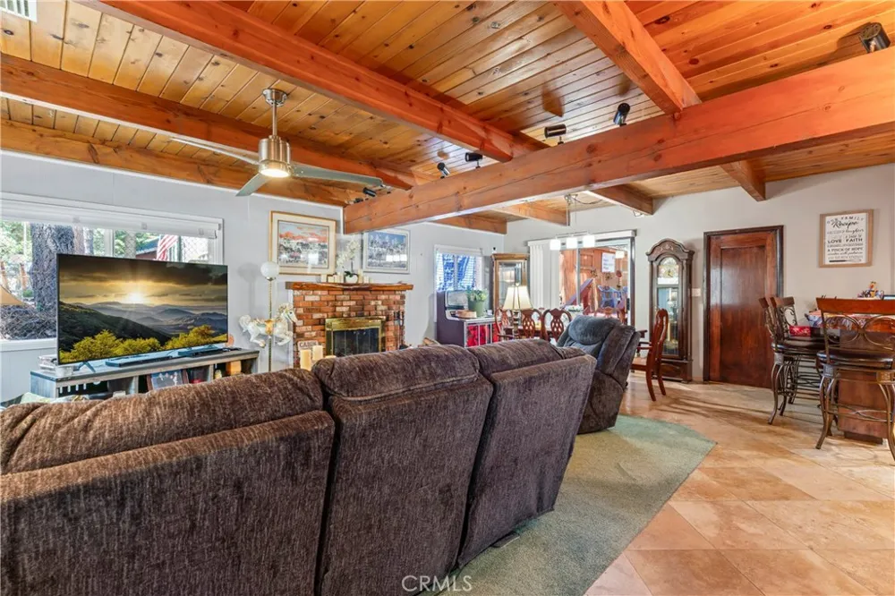 31466 Onacrest Drive Running Springs, CA 92382
