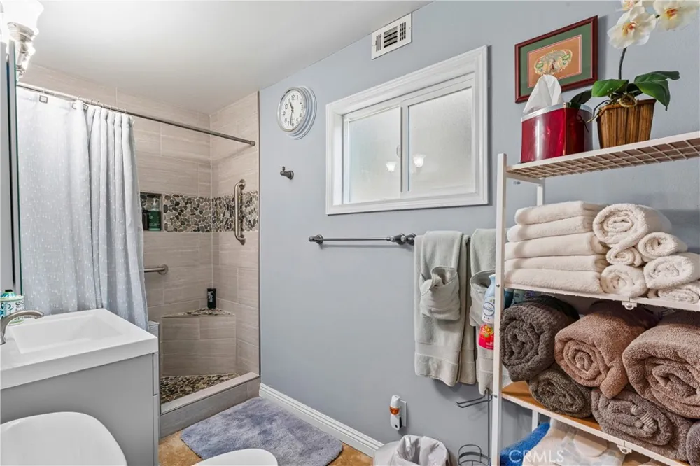 31466 Onacrest Drive Running Springs, CA 92382
