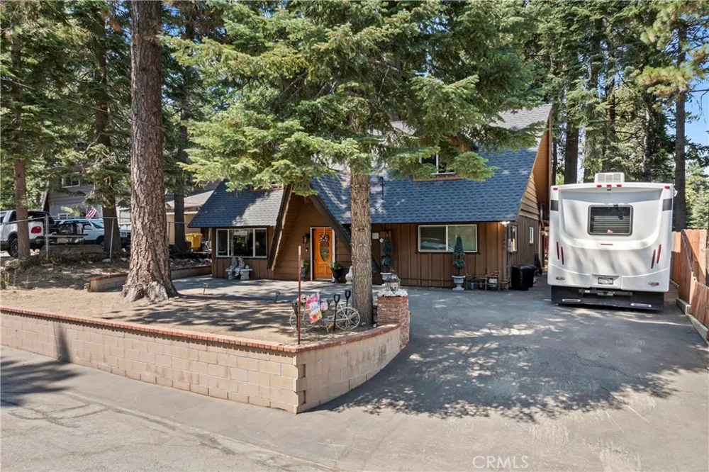 31466 Onacrest Drive Running Springs, CA 92382