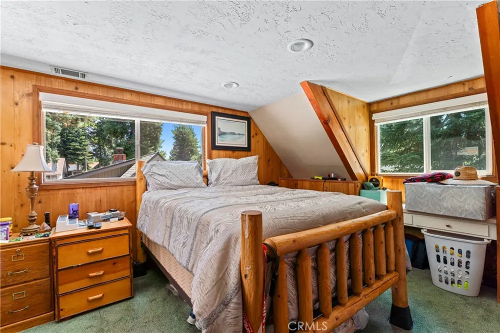 31466 Onacrest Drive Running Springs, CA 92382