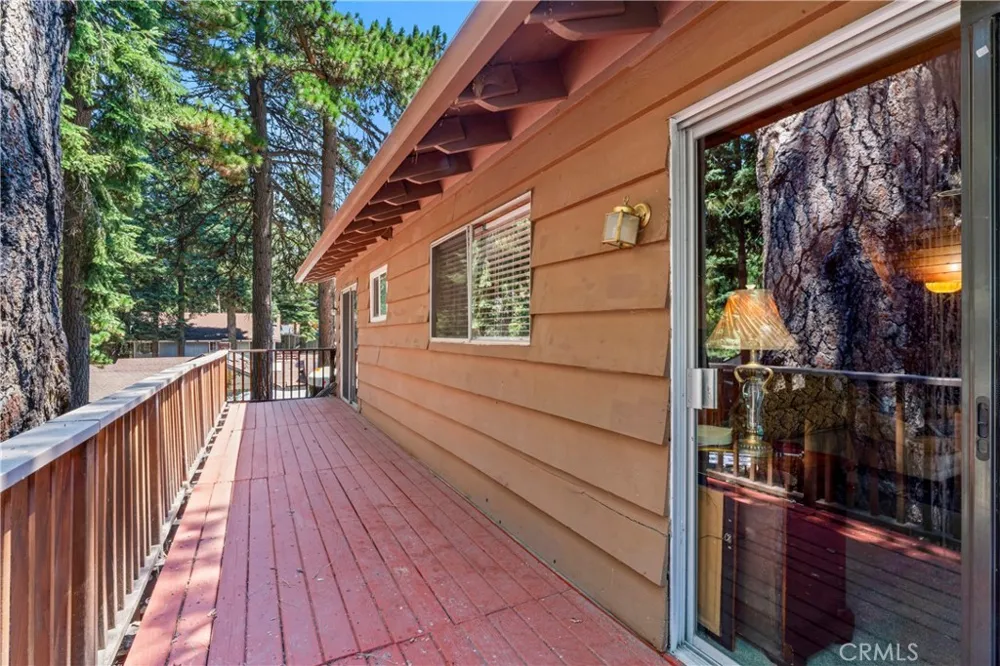 31466 Onacrest Drive Running Springs, CA 92382
