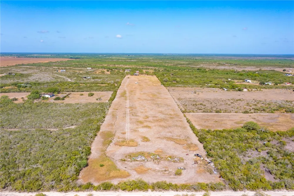 8086 Hwy 281 Orange Grove, TX 78372