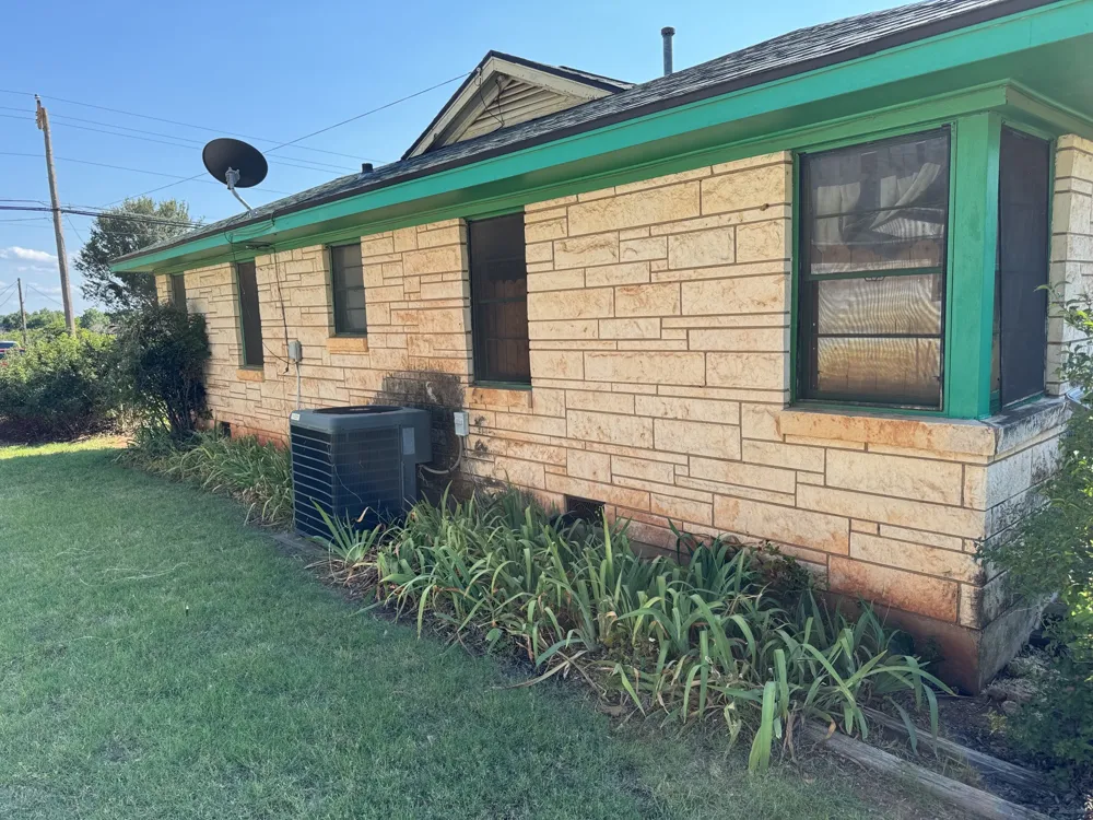 1012 W Custer Street Seymour, TX 76380