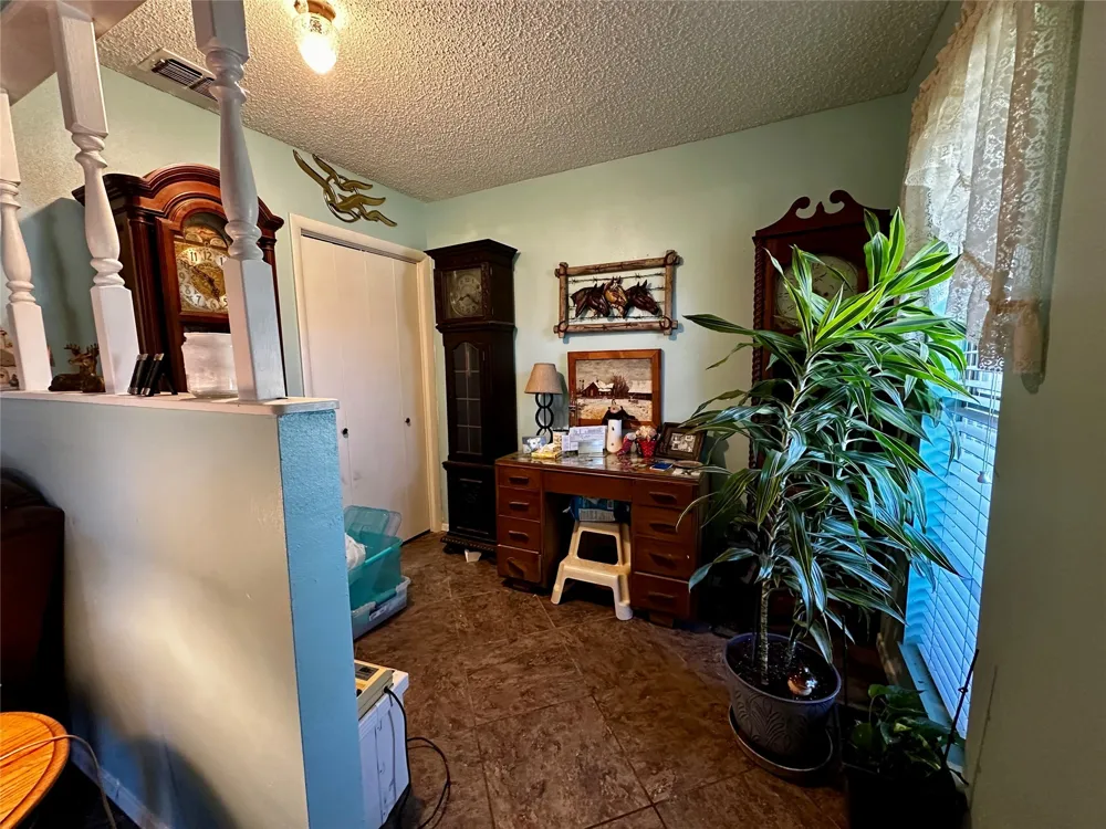 510 E Pecan Street Seymour, TX 76380
