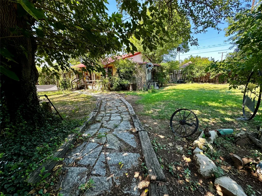 510 E Pecan Street Seymour, TX 76380