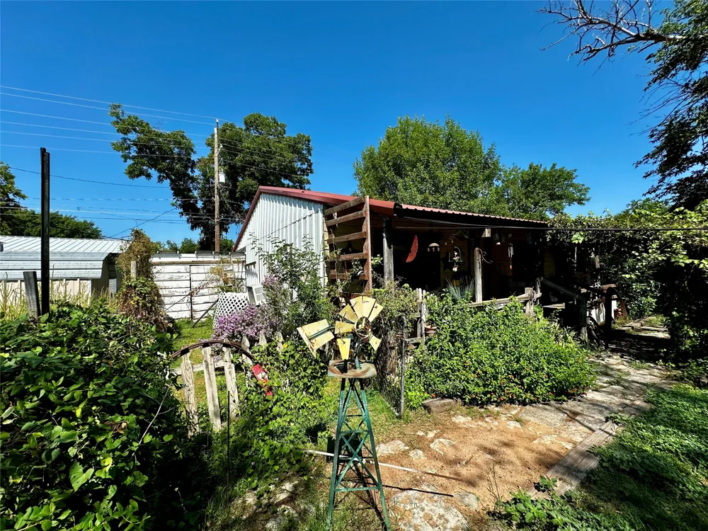 510 E Pecan Street Seymour, TX 76380