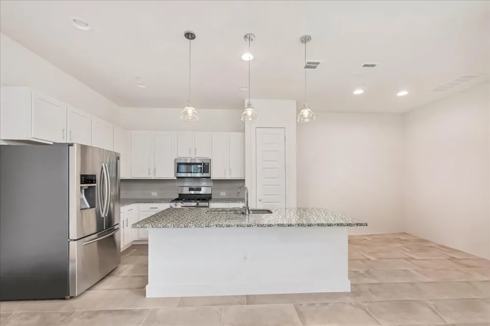 8922 Menchaca Road #906 Austin, TX 78748