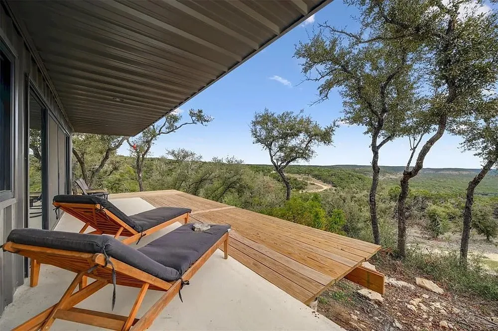 640 Ghost Dancer Fischer, TX 78623