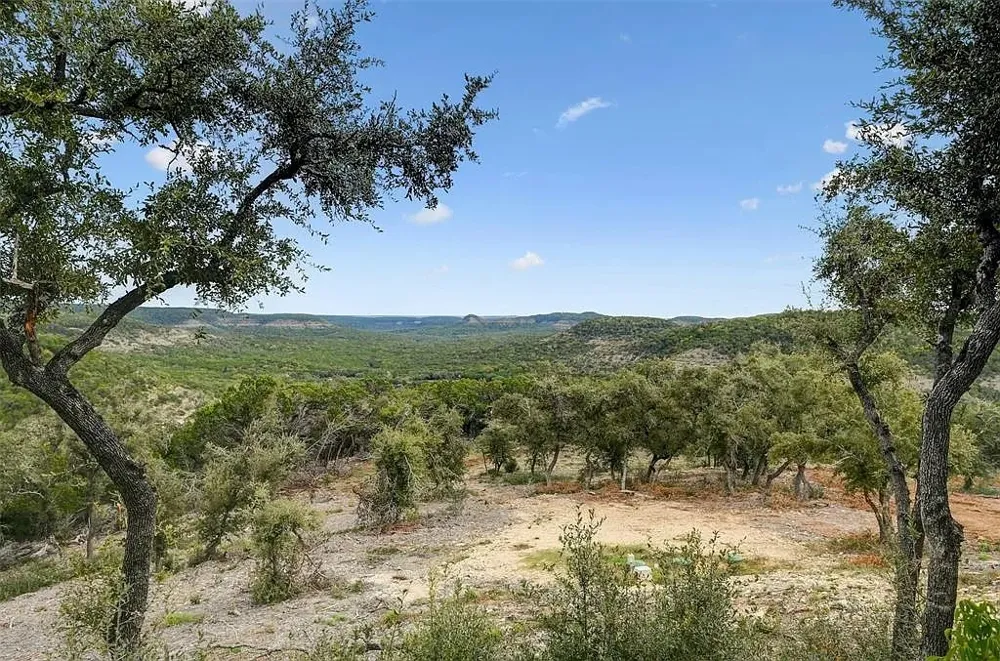 640 Ghost Dancer Fischer, TX 78623