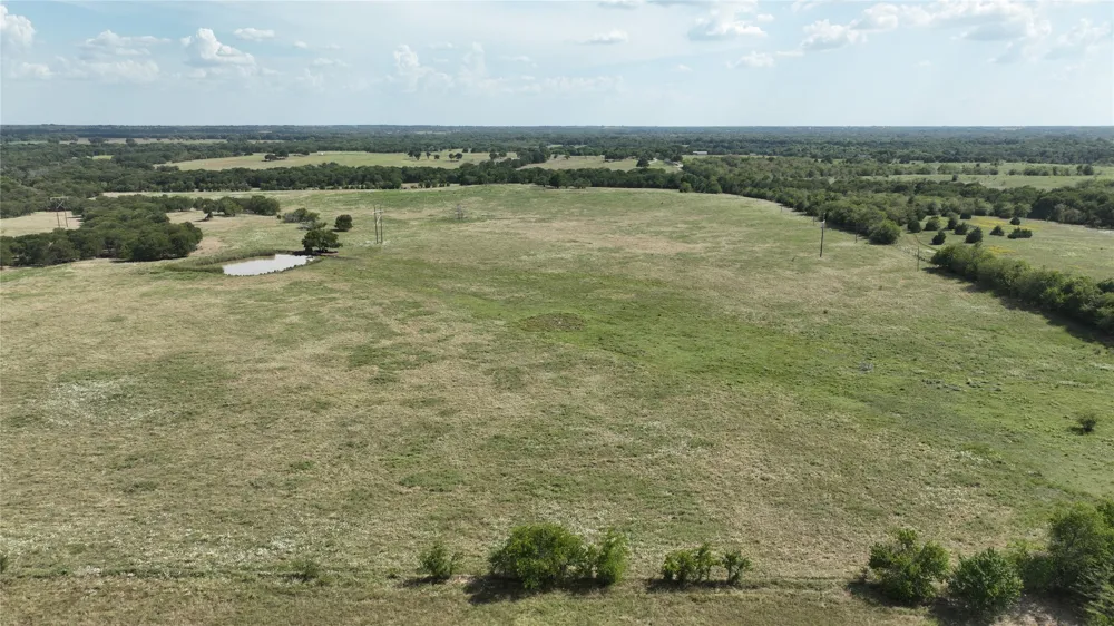 2464 County Rd 1245 Savoy, TX 75479