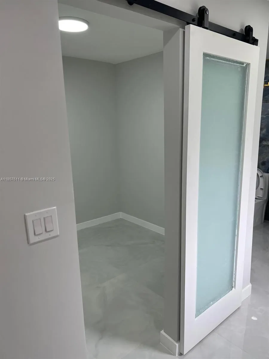 2214 NW 1 Ter Cape Coral, FL 33993