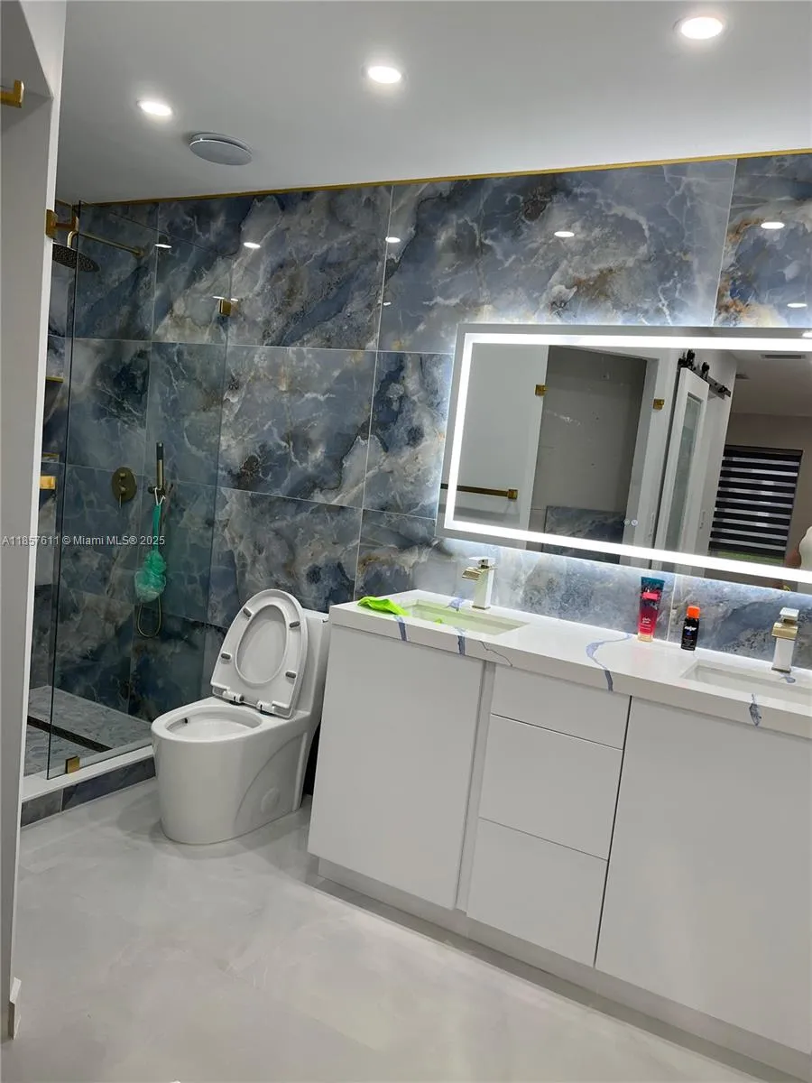 2214 NW 1 Ter Cape Coral, FL 33993