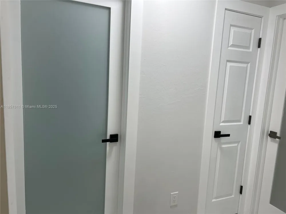 2214 NW 1 Ter Cape Coral, FL 33993