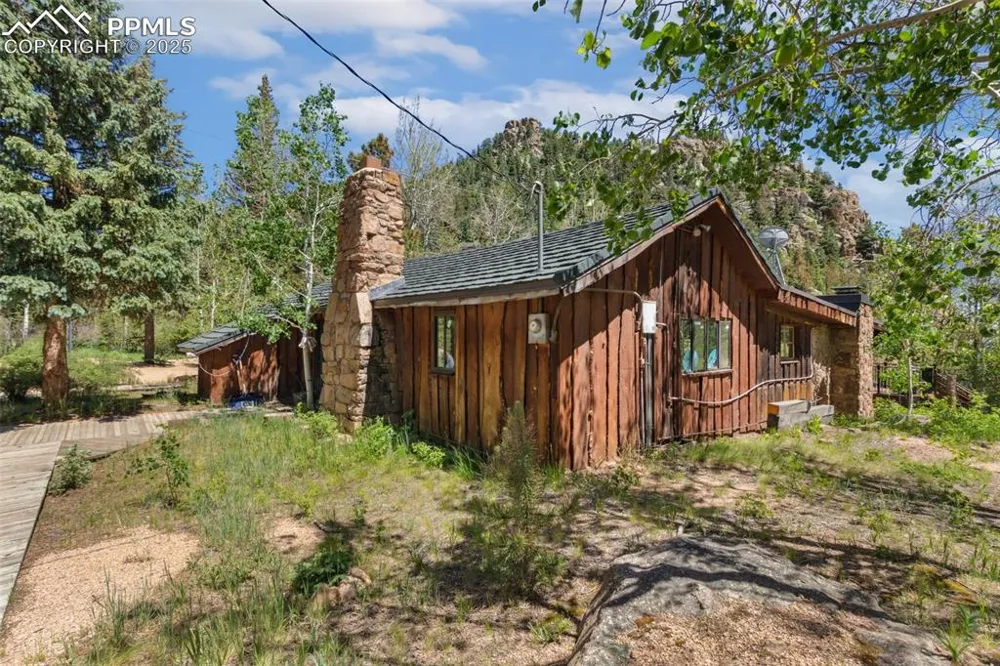 6050 Coffee Pot Road Manitou Springs, CO 80829