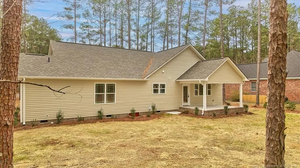 30121 Deercroft Drive Wagram, NC 28396