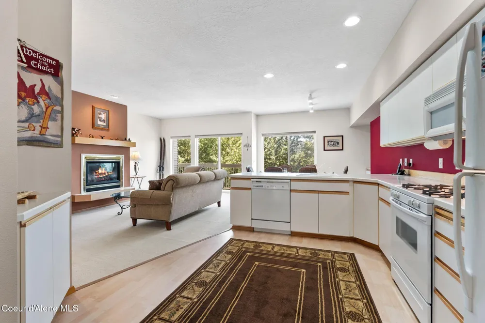 87 Cornice Court #204 Sandpoint, ID 83864
