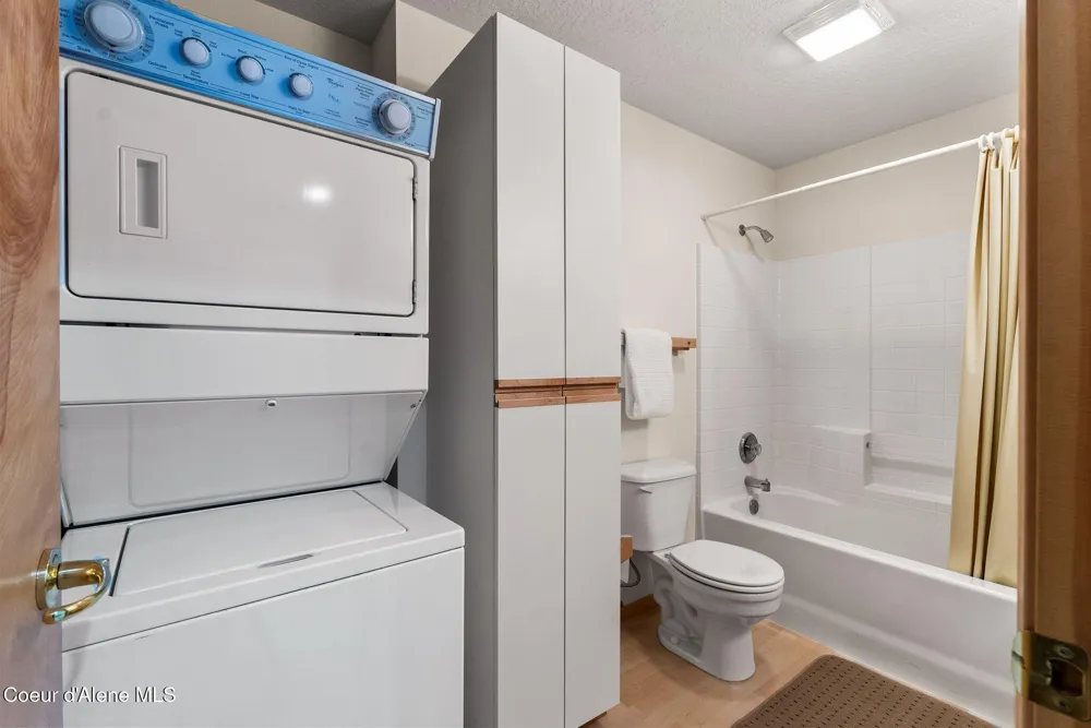 87 Cornice Court #204 Sandpoint, ID 83864