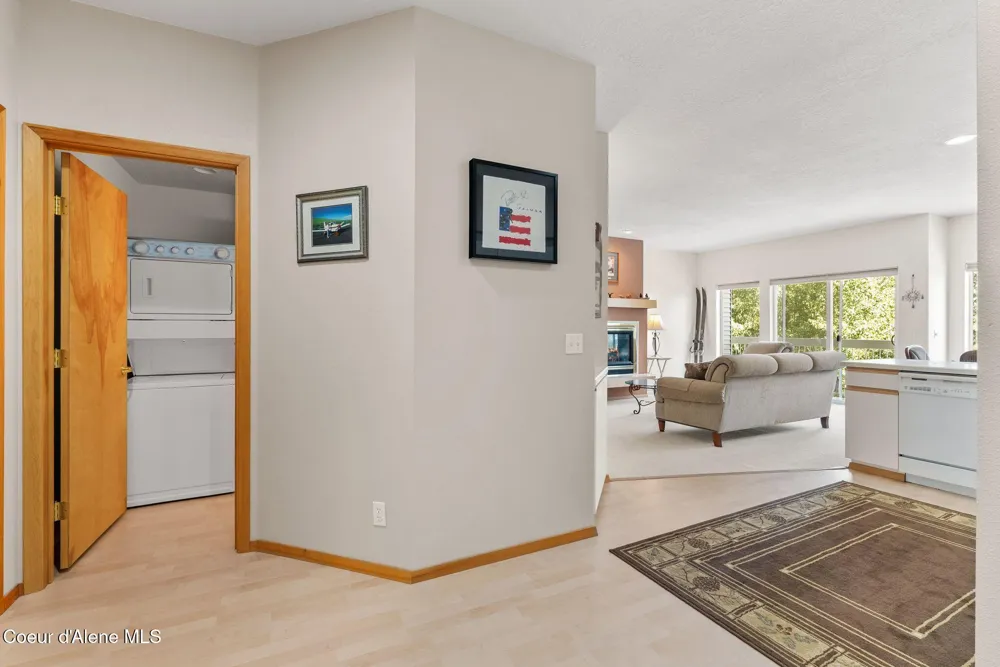 87 Cornice Court #204 Sandpoint, ID 83864
