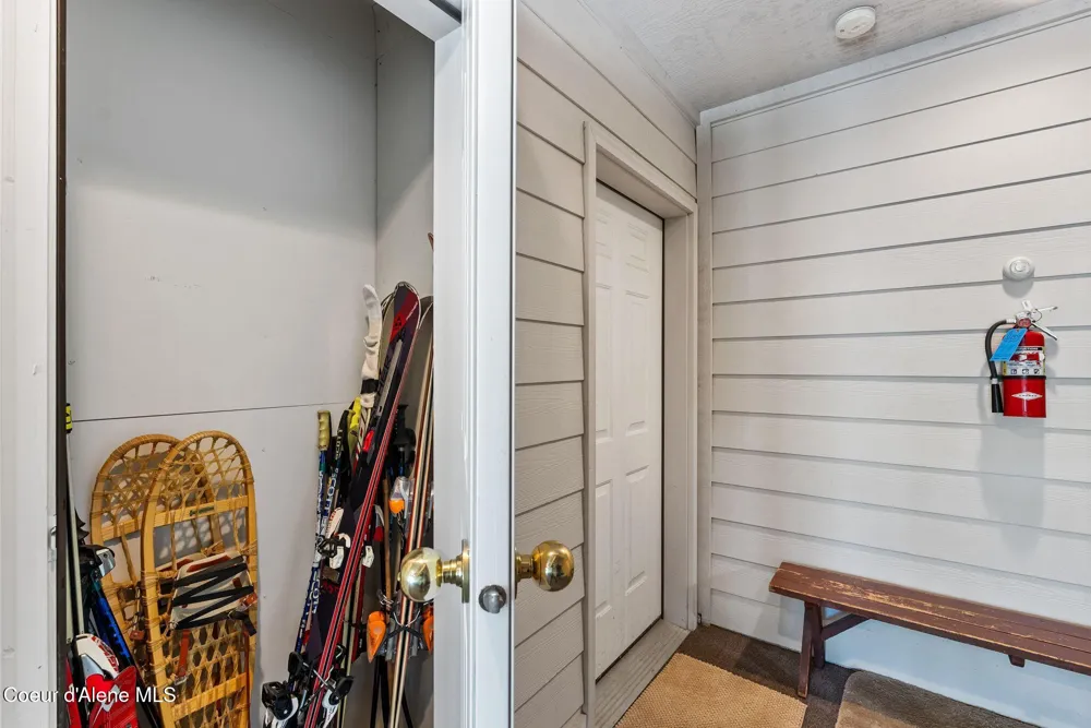 87 Cornice Court #204 Sandpoint, ID 83864