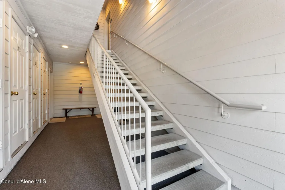 87 Cornice Court #204 Sandpoint, ID 83864