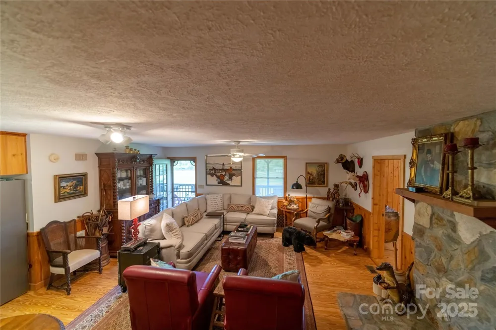 2161 River Bend Road Mouth of Wilson, VA 24363
