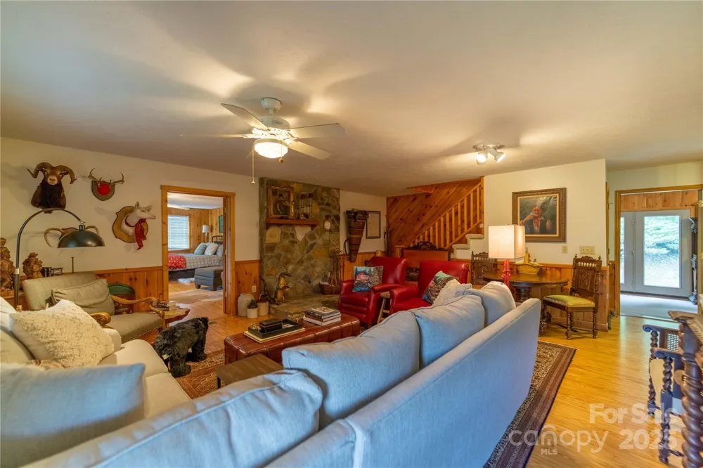 2161 River Bend Road Mouth of Wilson, VA 24363