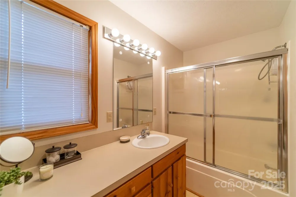 2161 River Bend Road Mouth of Wilson, VA 24363