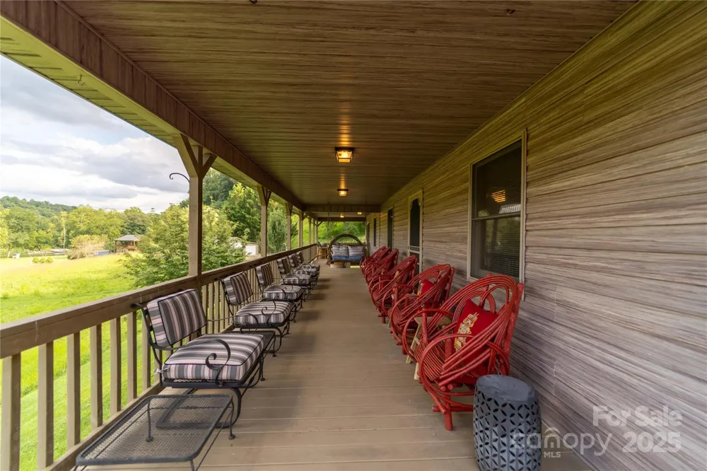 2161 River Bend Road Mouth of Wilson, VA 24363