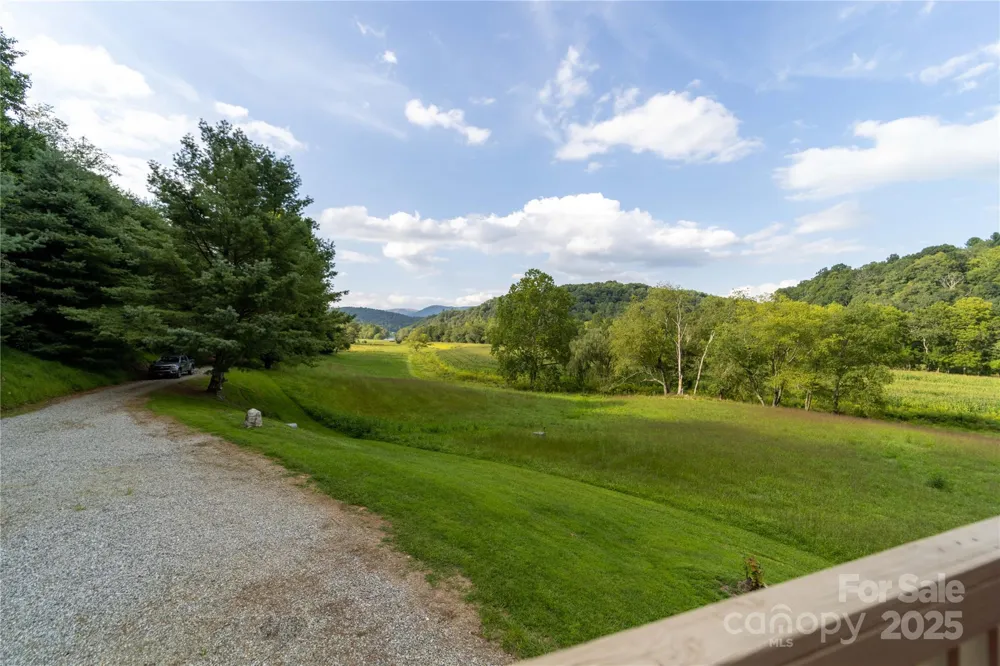 2161 River Bend Road Mouth of Wilson, VA 24363
