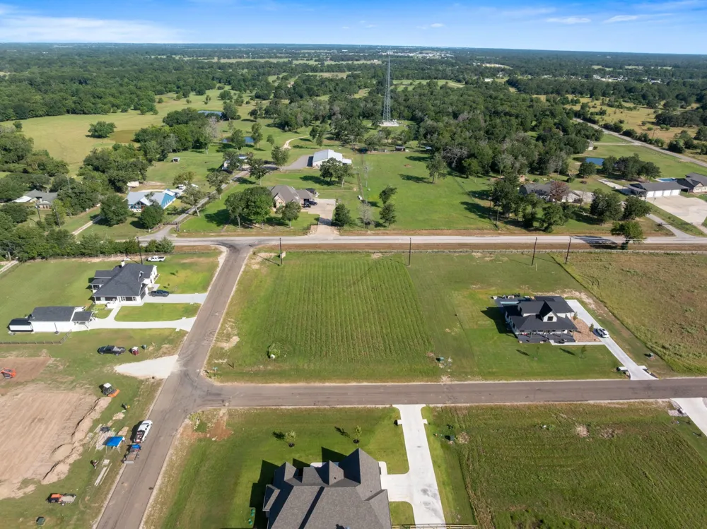 7801 Mathis Creek Drive Bryan, TX 77808