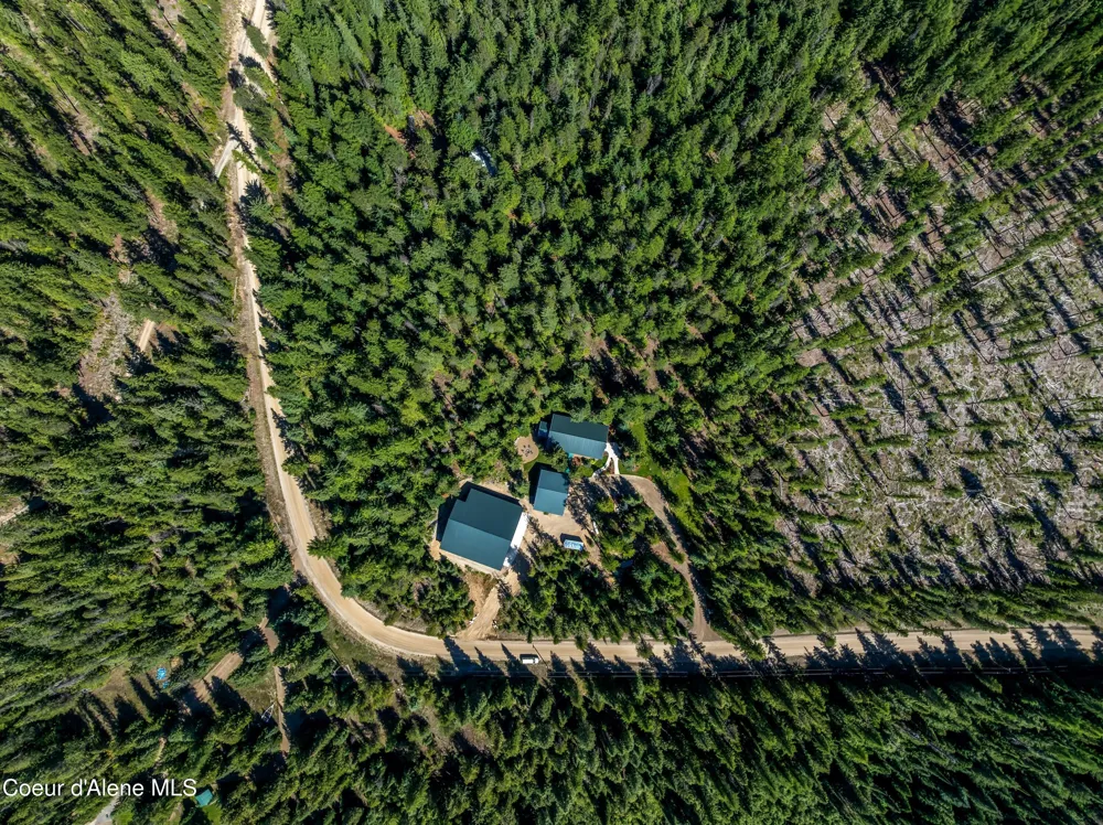 2158 Reeder Crk Rd Nordman, ID 83848