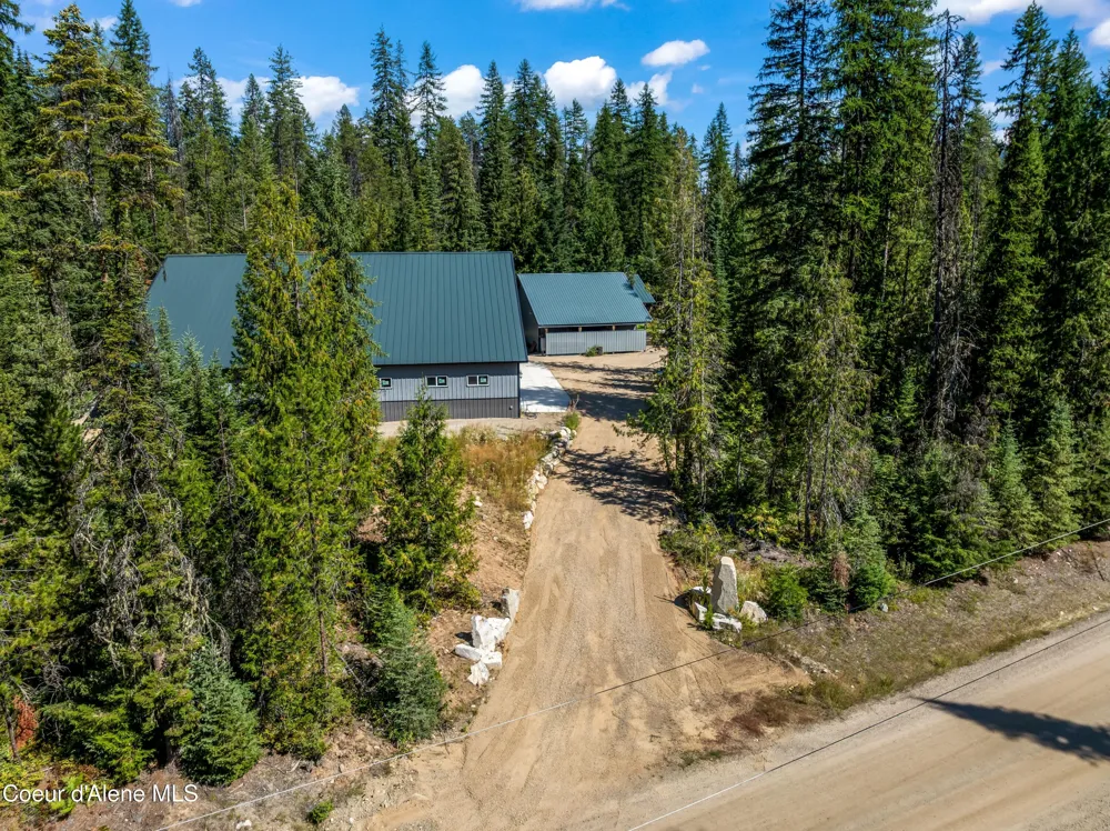 2158 Reeder Crk Rd Nordman, ID 83848