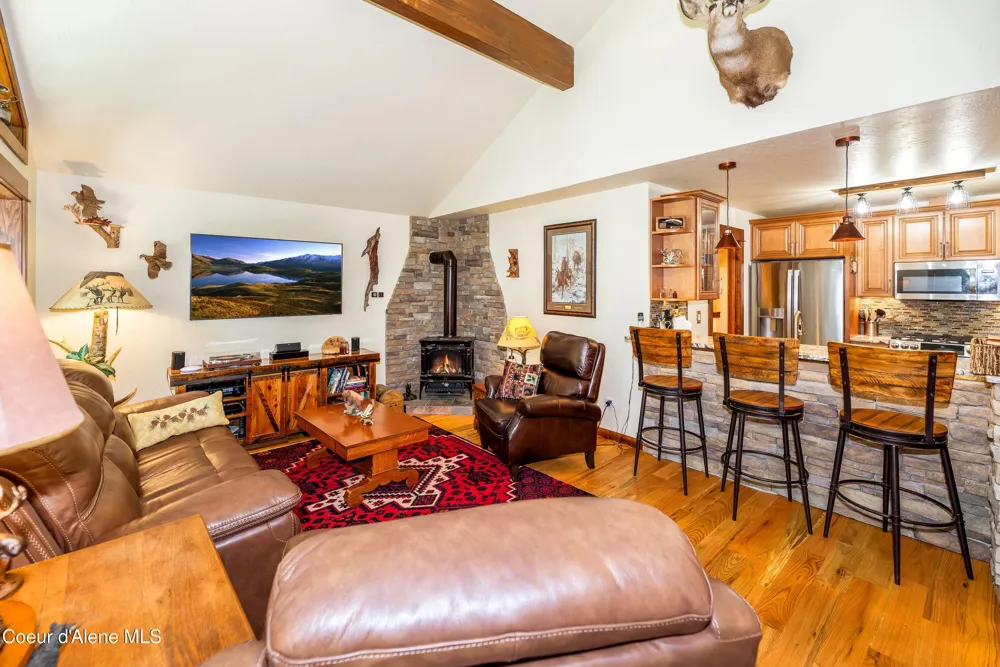 2158 Reeder Crk Rd Nordman, ID 83848