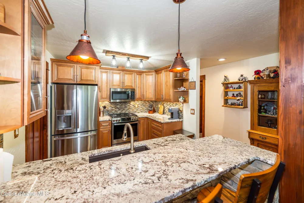 2158 Reeder Crk Rd Nordman, ID 83848