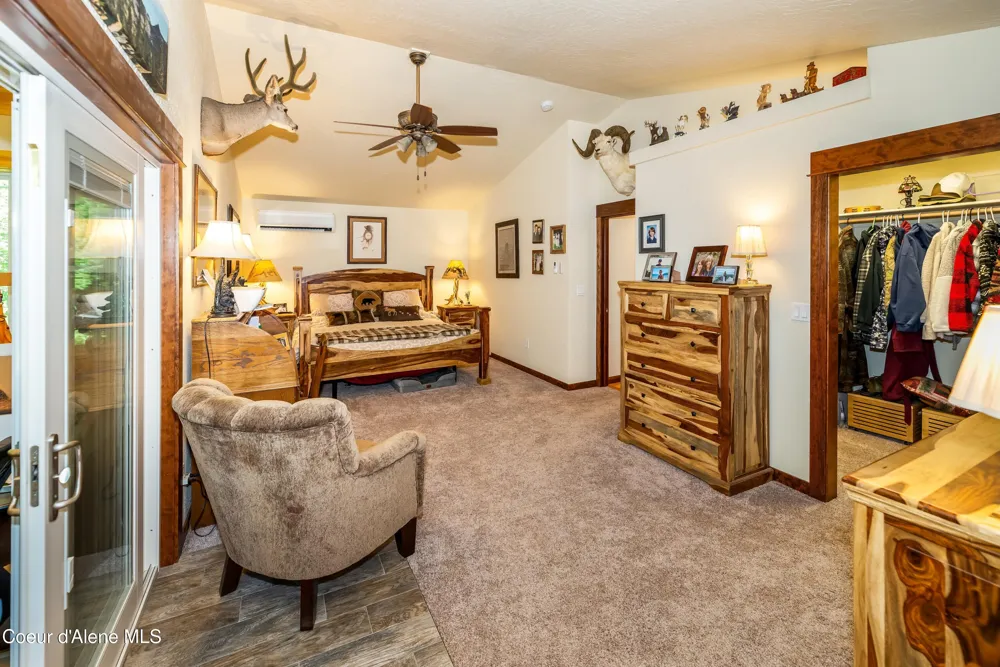 2158 Reeder Crk Rd Nordman, ID 83848