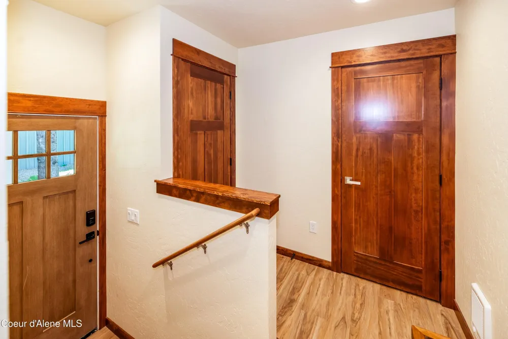 2158 Reeder Crk Rd Nordman, ID 83848