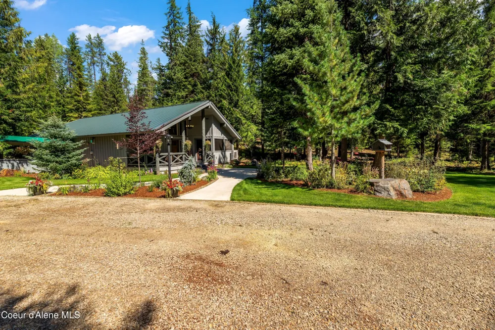 2158 Reeder Crk Rd Nordman, ID 83848