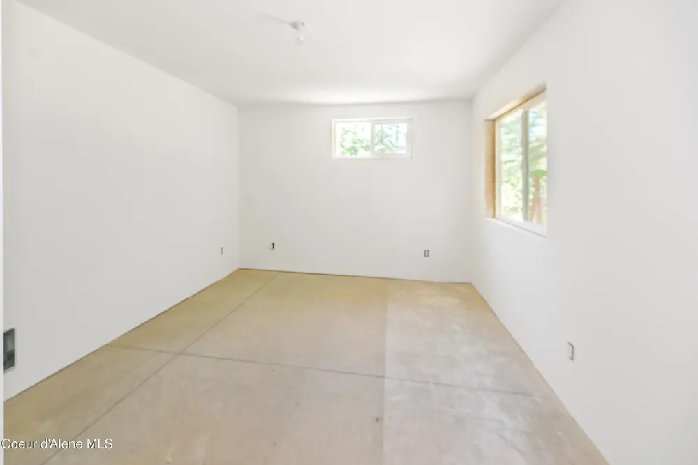 2158 Reeder Crk Rd Nordman, ID 83848