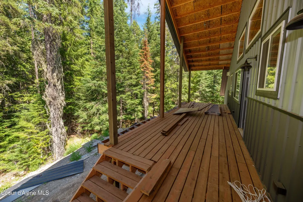 2158 Reeder Crk Rd Nordman, ID 83848