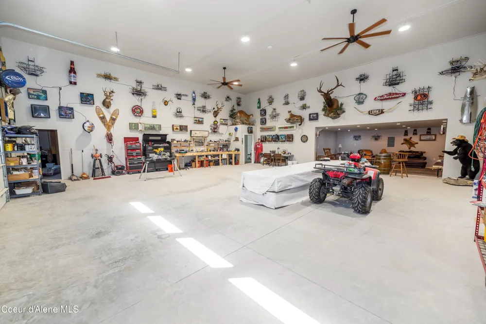 2158 Reeder Crk Rd Nordman, ID 83848