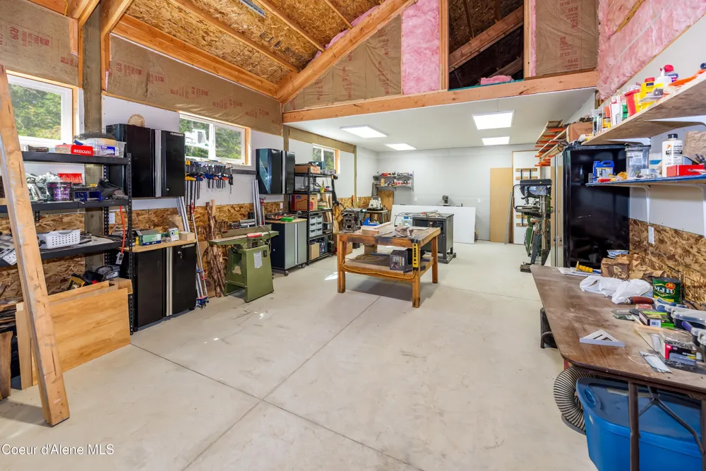 2158 Reeder Crk Rd Nordman, ID 83848