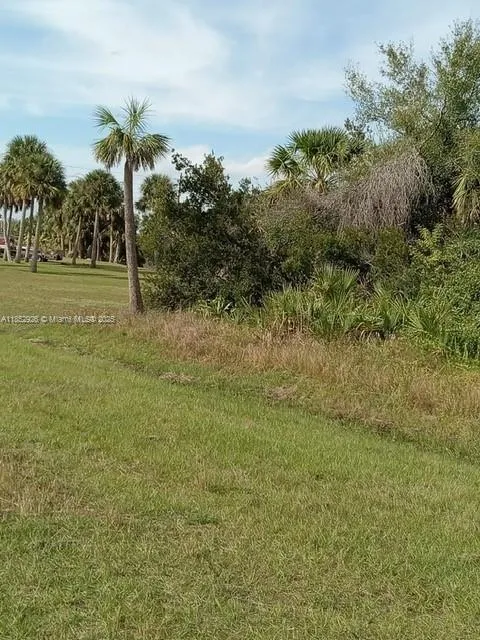 26054 Notre Dame Punta Gorda, FL 33955